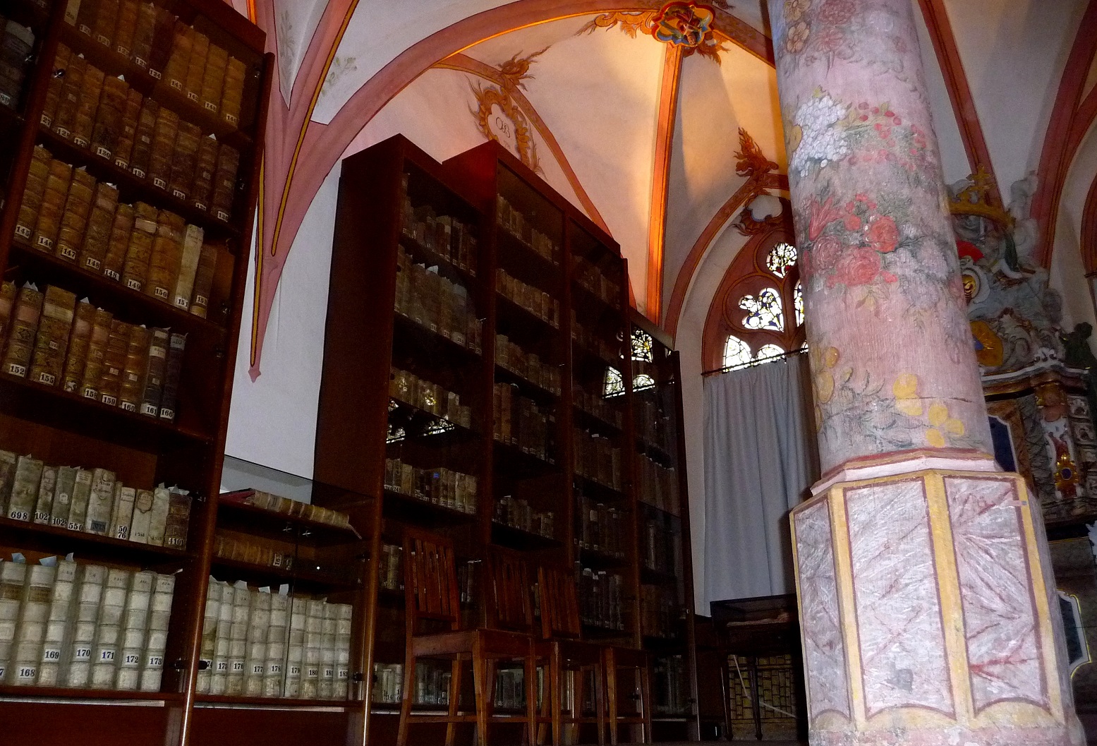 Cusanusstift Bernkastel Kues Schatzkammer Des Wissens