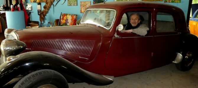 Kunst und alte Autos