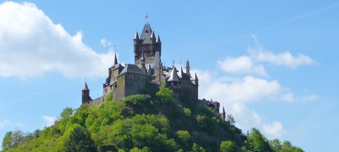 Burgen, Festungen & Schlösser – Der Guide für Entdecker Burgen, Festungen & Schlösser – Der Guide für Entdecker